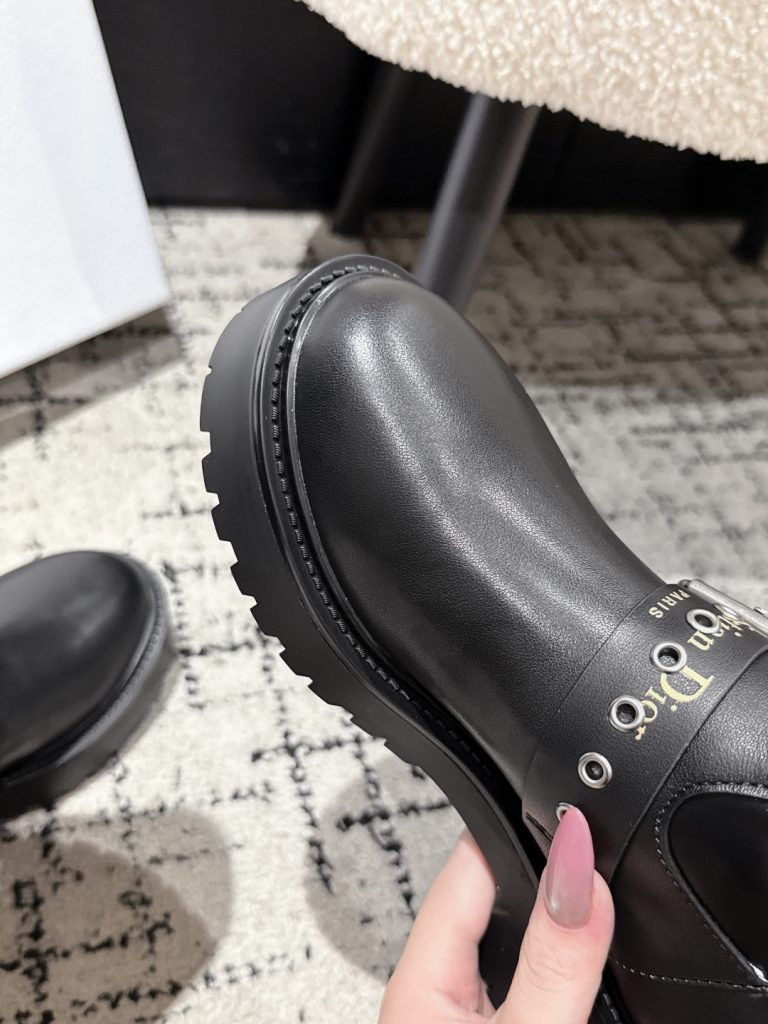 DIOR ブーツ レディース ブラック 本革 ファッション デザイン 時計 ブラック 1足 - 画像 6