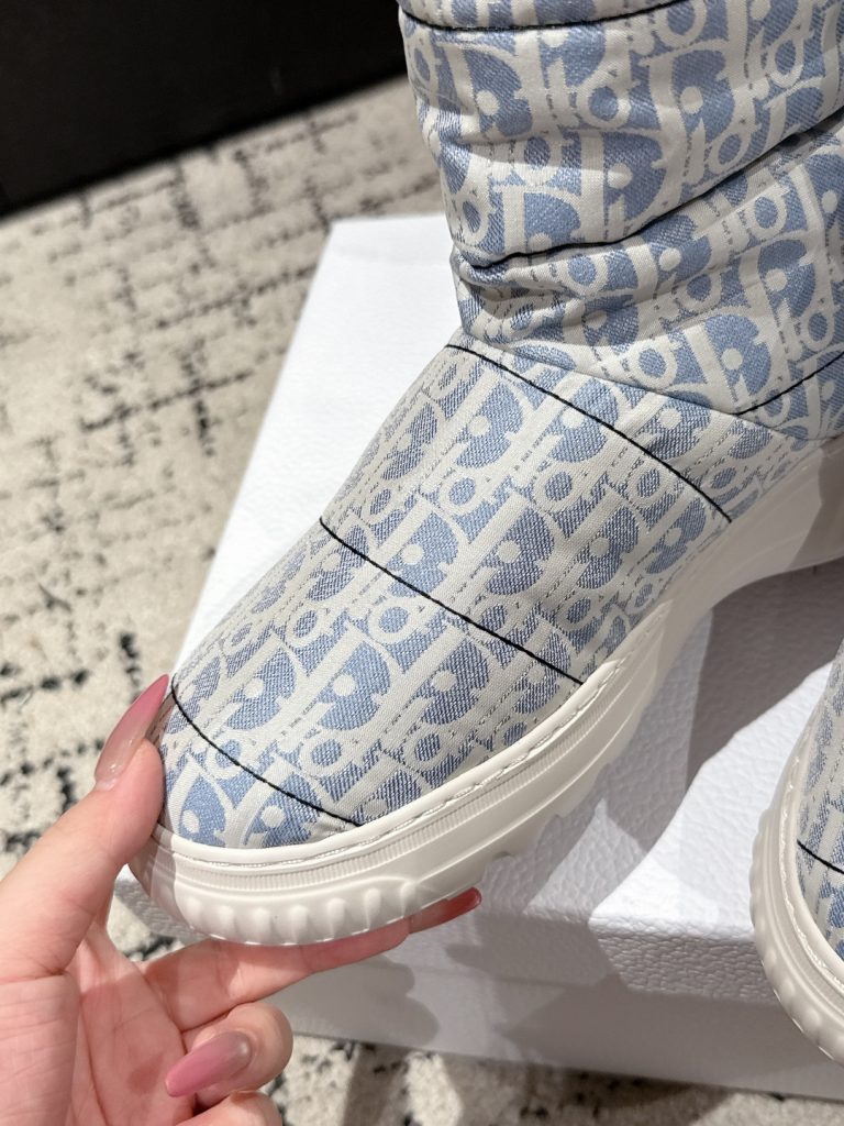 Dior ディオール 女性用 ブーツ ブルーディオール プラットフォーム スノーブーツ 保温性抜群 - 画像 6