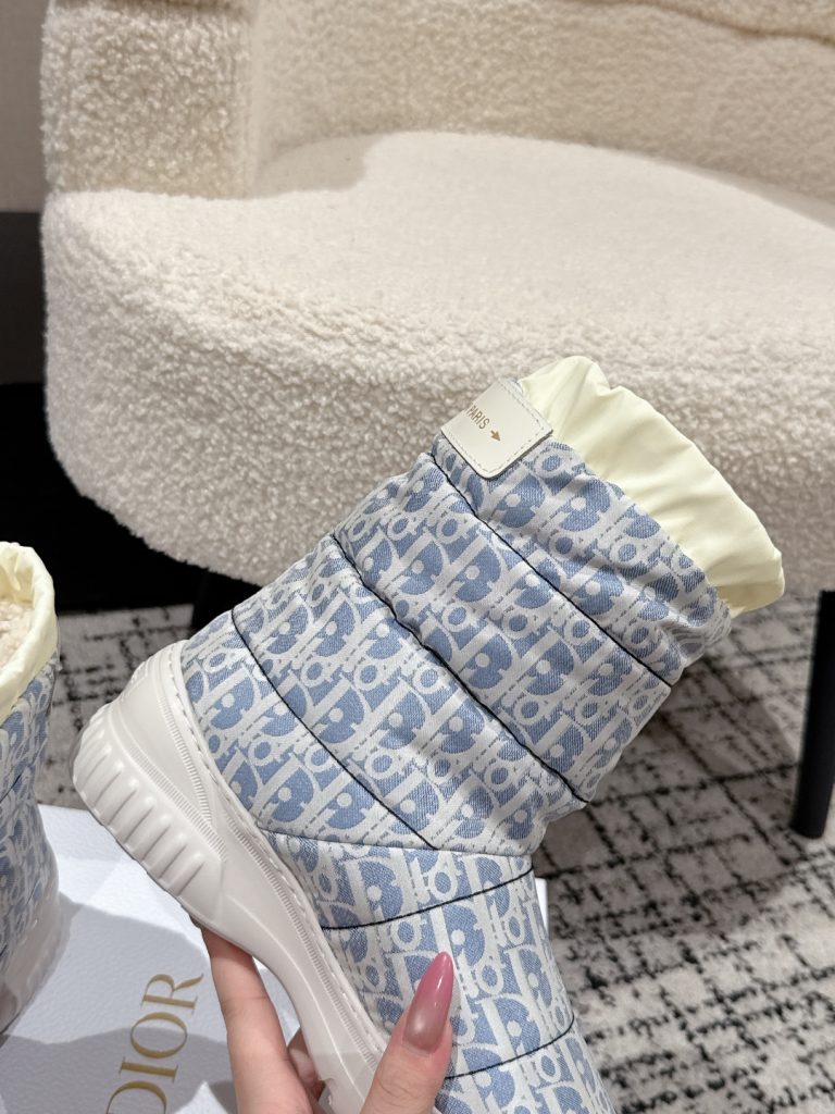 Dior ディオール 女性用 ブーツ ブルーディオール プラットフォーム スノーブーツ 保温性抜群 - 画像 7