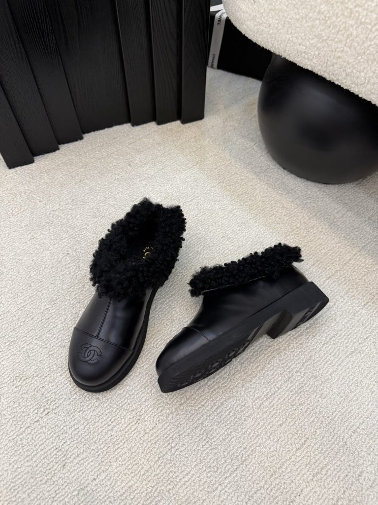 シャネル レディース シューズ 黒 ファー付き ブーツ 4色入 - 画像 8