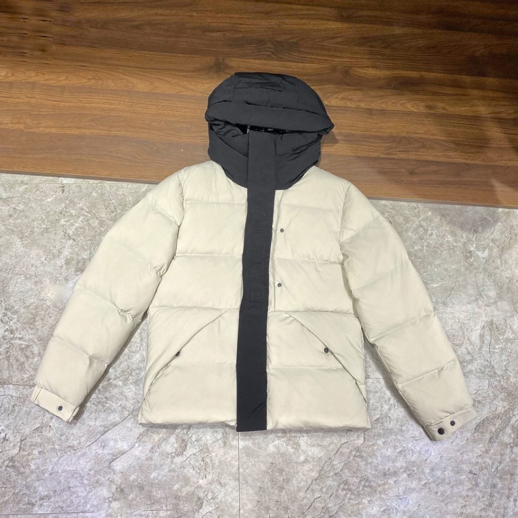 秋冬限定　22/23AW　MONCLER 　モンクレール　MADEIRA　 ショートダウンジャケット　ダウンジャケット　フード付き　ロゴ　3色 - 画像 7