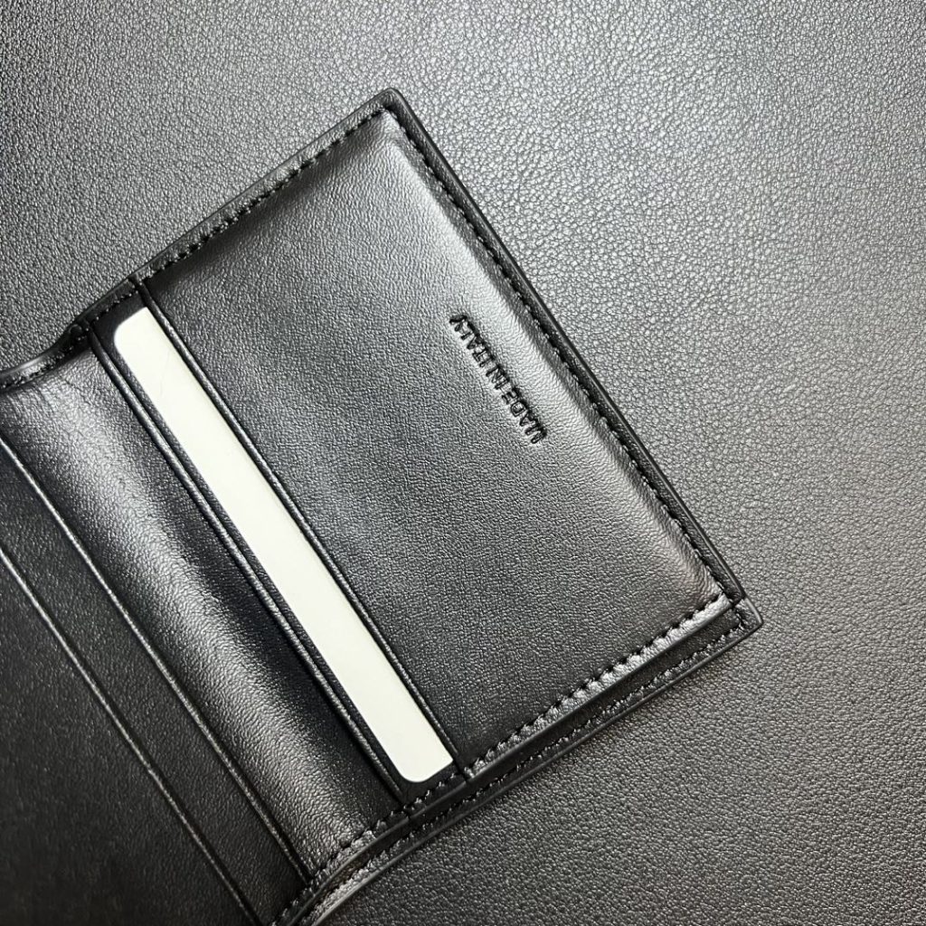 セリーヌ ブラック ウォレット 本革 二つ折り 財布 ゴールド ロゴ カード収納 2way - 画像 8