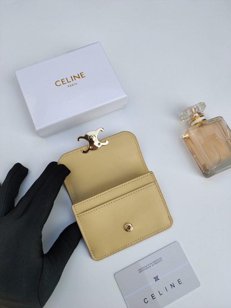 CELINE セリーヌ カードケース レザー ゴールド金具 ベージュ 1色入 - 画像 5