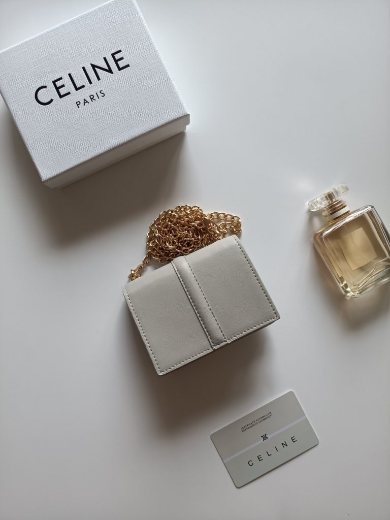 CELINE プチウォレット ゴールド金具 シルバー 1枚入 - 画像 3