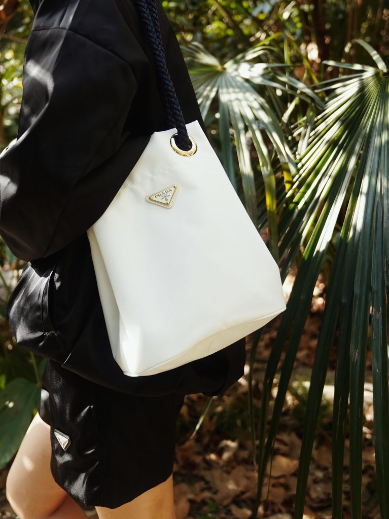 PRADA プラダ バッグ バケットバッグ 白 ブラック バッグ 2色入 - 画像 5