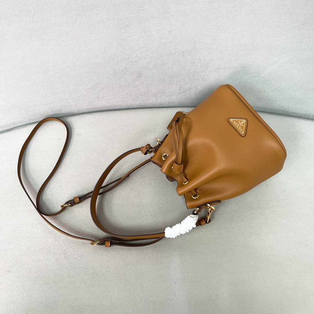 普拉 ミニ バケットバッグ トート ブラウン レザー 2WAY パウチ付き - 画像 5