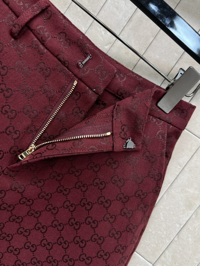 GUCCI 250 双G提花 レディース ショートパンツ レッド 高腰 ワイドパンツ 一色四 S-M-L-XL - 画像 6