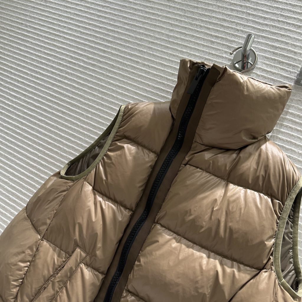 sacai フーデッドパフジャケット 100%綿 棕色 - 画像 3