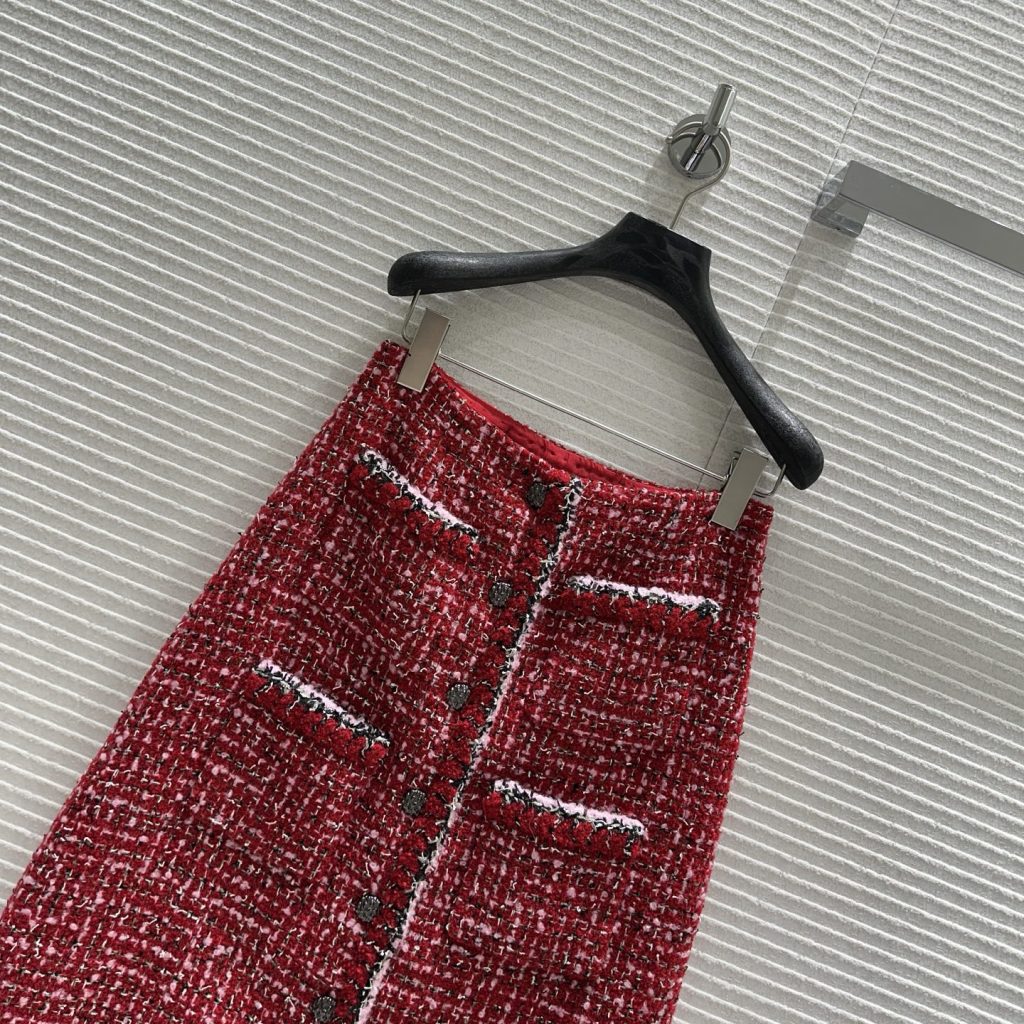 CHANEL|25K|高腰|正赤色 ウール混紡 ハイウエストスカート|100%シルク裏地 - 画像 2