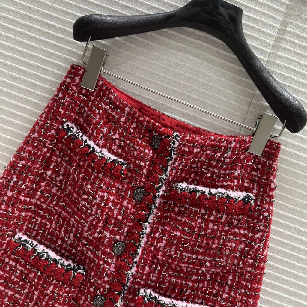CHANEL|25K|高腰|正赤色 ウール混紡 ハイウエストスカート|100%シルク裏地 - 画像 3