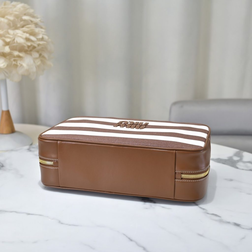 MiuMiu 5BB117 ブラウンストライプ トートバッグ キャンバス ブラウン - 画像 4