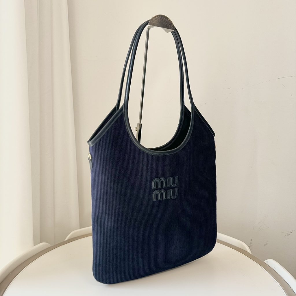 Miu Miu ハンドバッグ | コンパクト ネイビー - 画像 3