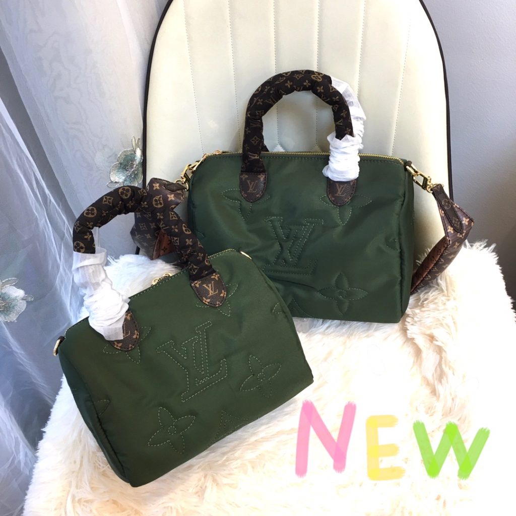 冬に可愛い/男女OK✩　LOUIS VUITTON　ルイヴィトン　バッグ　スピーディ　バンドリエール25/30　　2wayハンドバッグ　Speedy Bandoulière　4色 - 画像 3