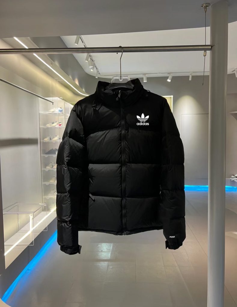 adidas ダウンジャケット パuffer フード付き 防風防水 YKKファスナー ブラック - 画像 5