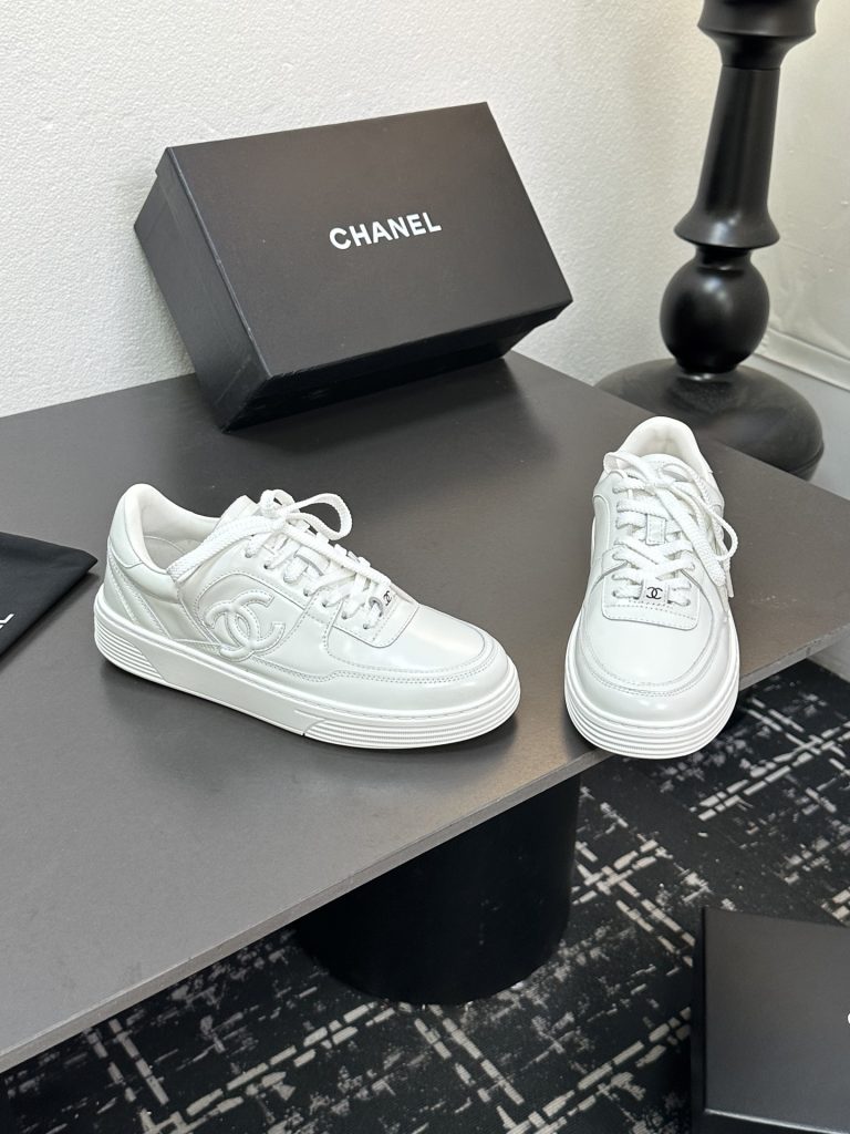 CHANEL チェンテル レディース メンズ 兼用 スニーカー 白 シンプル 高級感 通勤 通学 プレゼント 2WAY 127744 - 画像 3
