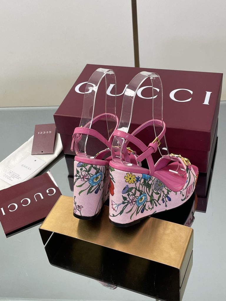 GUCCI グッチ フラットシューズ 北欧風 シルク ピンク - 画像 5