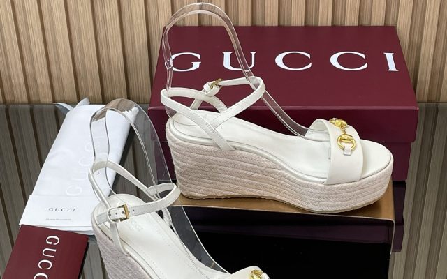 食事会で使いやすいGucciのその他を写真で確認