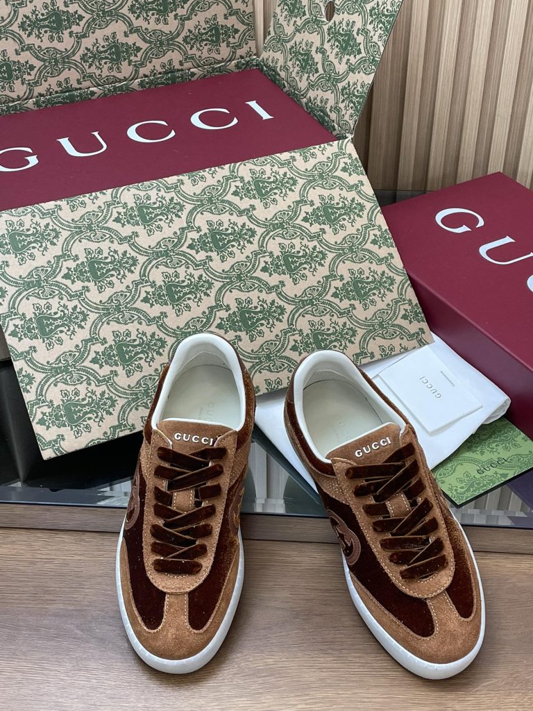 GUCCI グッチ ローカットスニーカー 本革 軽量 ブラック - 画像 2