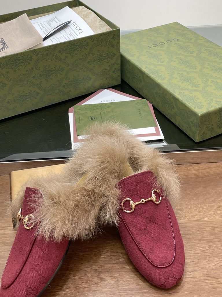 GUCCI グッチ フラットシューズ ファー付き レディース ブラック - 画像 6