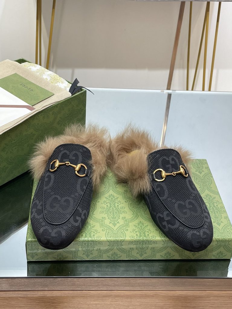 GUCCI グッチ フラットシューズ 本革 軽量 ブラック - 画像 2