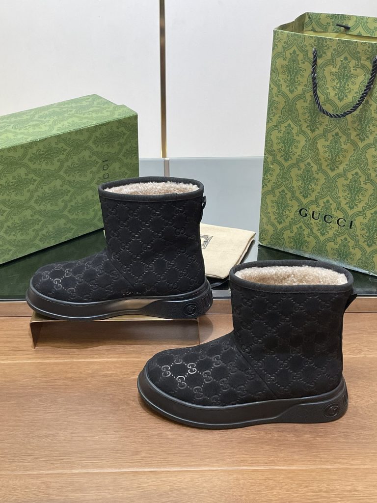 GUCCI グッチ ブーツ フラットシューズ 本革 保温 ブラック - 画像 2