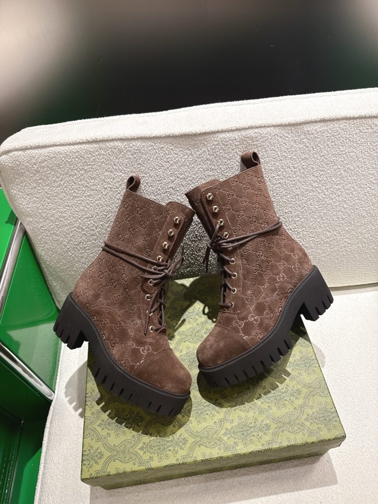 GUCCI グッチ ブーツ 本革 フラットシューズ ローファー ブラック 全1色 - 画像 4