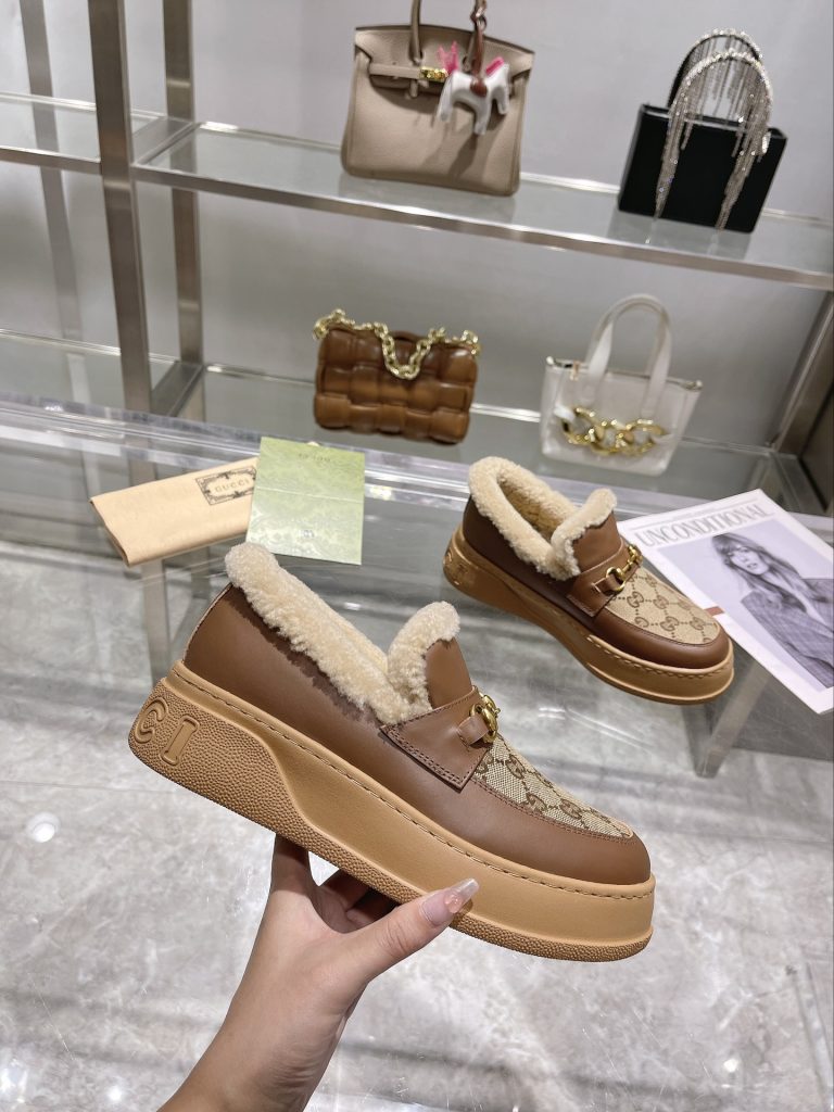 GUCCI グッチ フラットシューズ 本革 軽量 通勤 通学 ブラック - 画像 5
