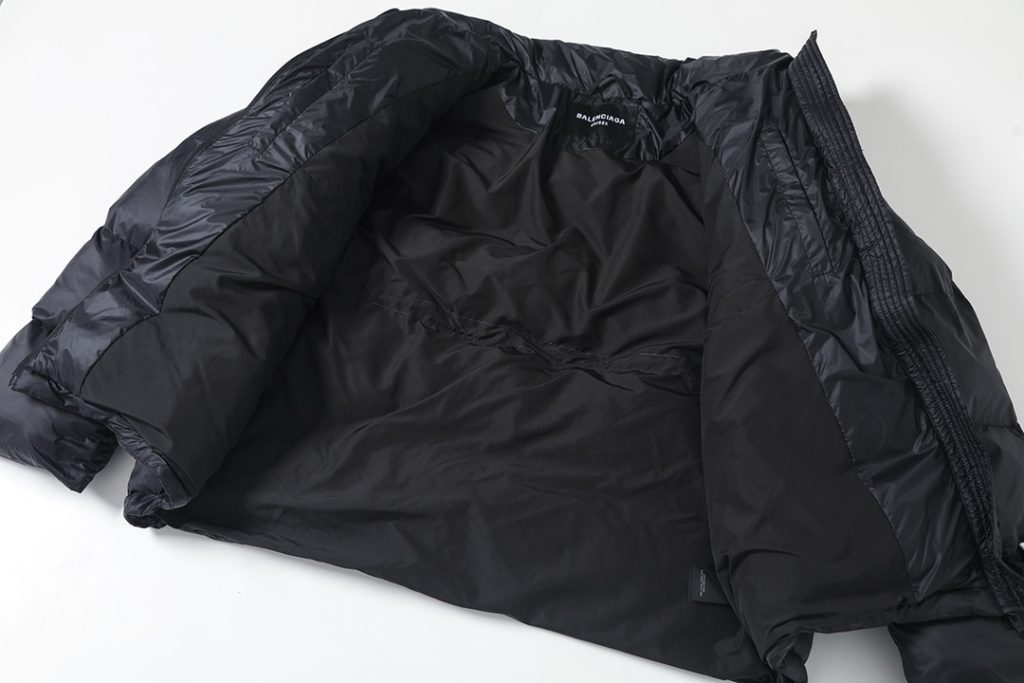 BALENCIAGA バレンシアガ ダウンジャケット ブルゾン ブラック/ホワイト - 画像 4