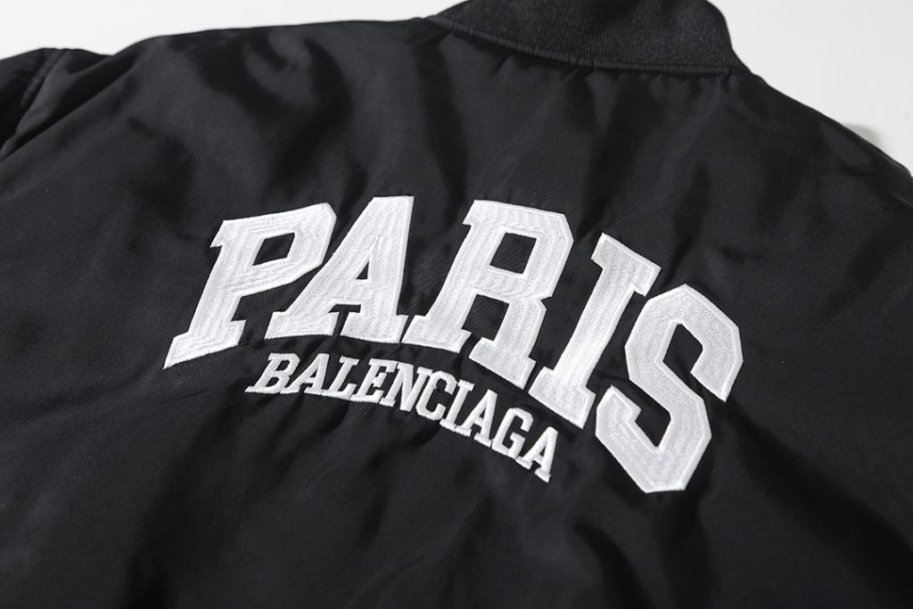 BALENCIAGA バレンシアガ バンダナ フレア袖 パーカー ブラック - 画像 5
