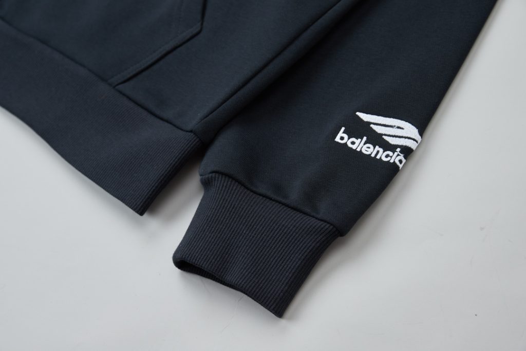 BALENCIAGA バレンシアガ フード付きジップアップパーカー パリ 10 ブラック 全2色 - 画像 7