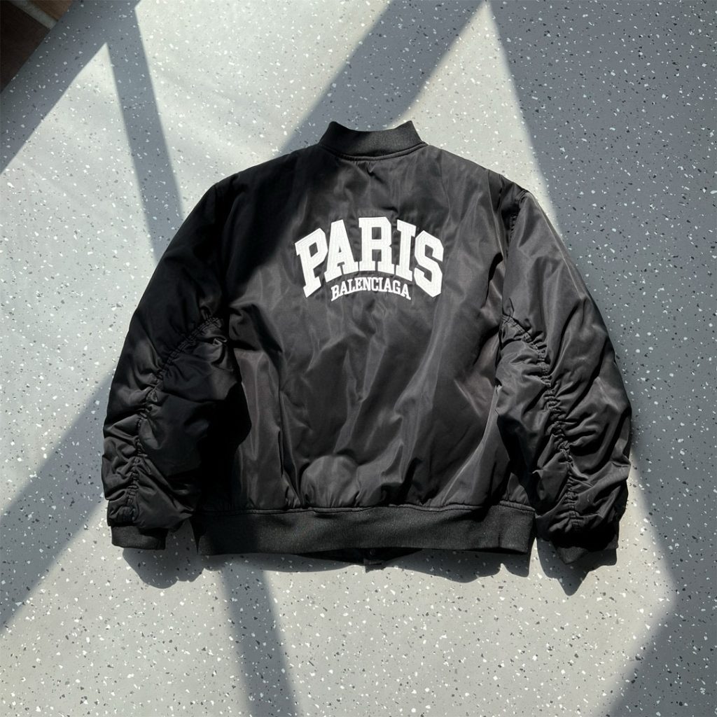 BALENCIAGA バレンシアガ バーバリー風 パーカー ブラック - 画像 3