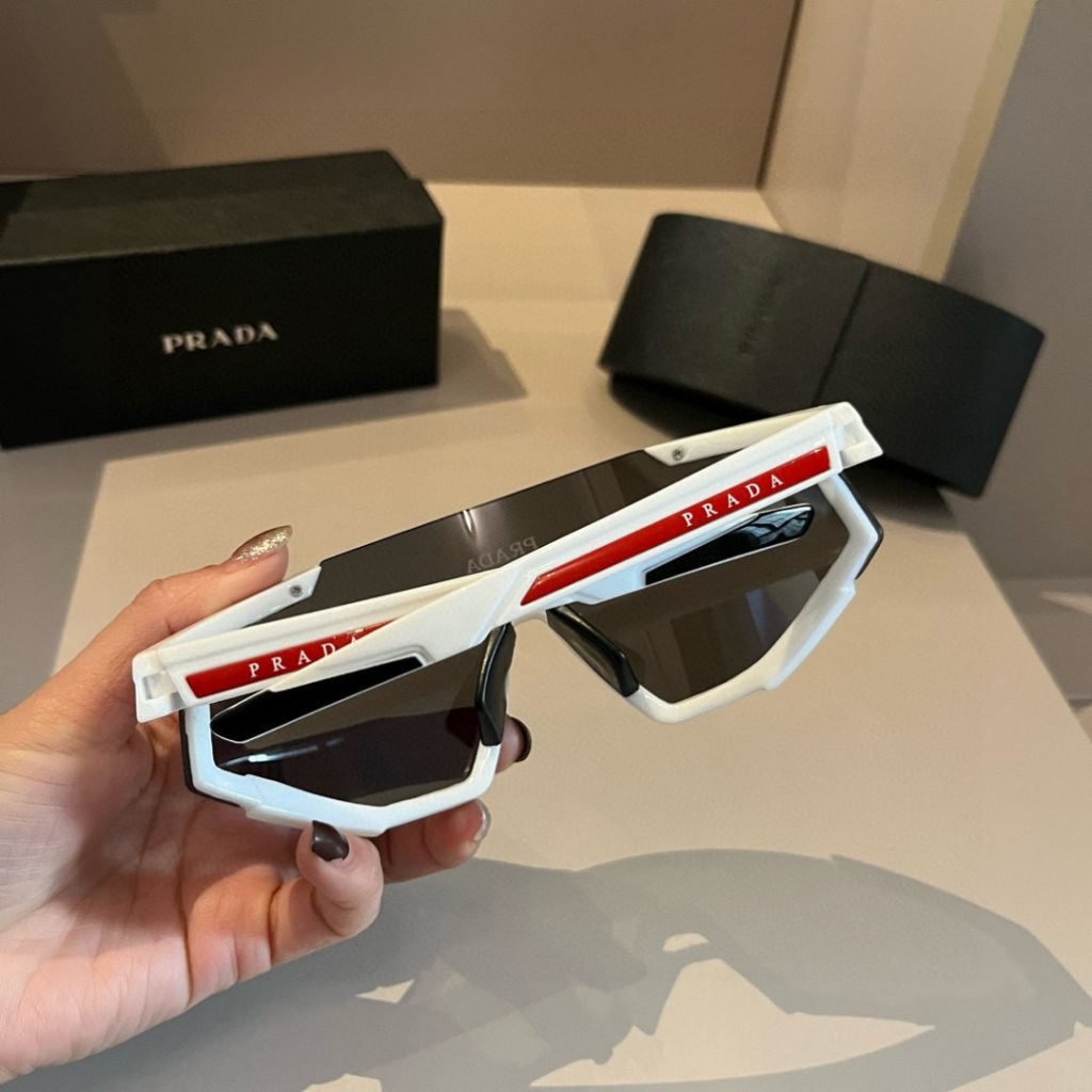 PRADA プラダ サングラス スポーツサングラス 110サイズ 軽量 防曇 メンズ レディース ブラック ホワイト - 画像 7
