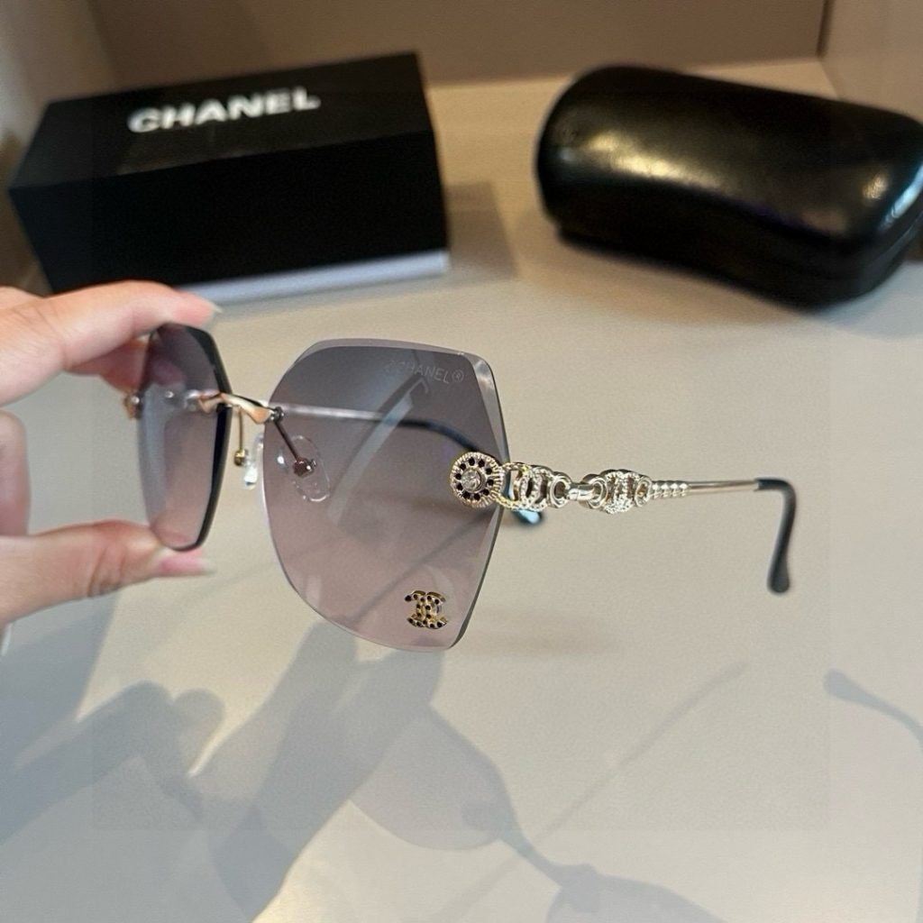 CHANEL シャネル メタルフレームサングラス デザインサングラス レディース ブラック ピンク ブルー ホワイト 多色展開 - 画像 4