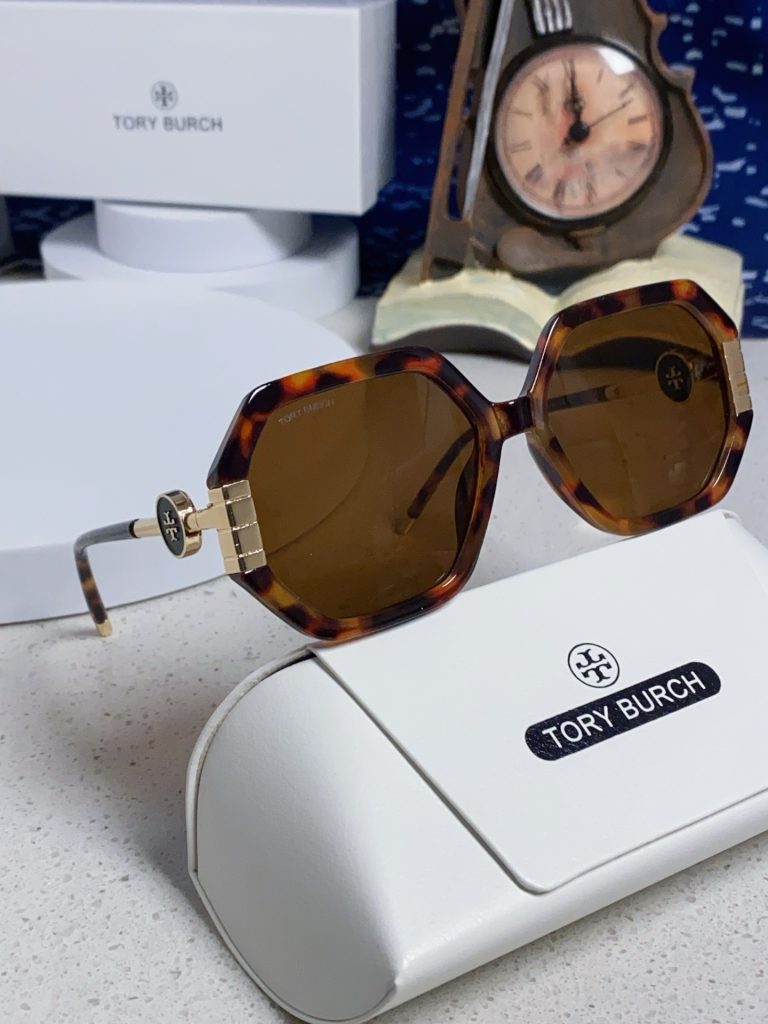 TORY BURCH トーリーバーチ サングラス フレーム:六角形 アンダーアーチ メンズ レディース 無地 ブラック ブラウン レッド ホワイト ブラック 6色展開 - 画像 2