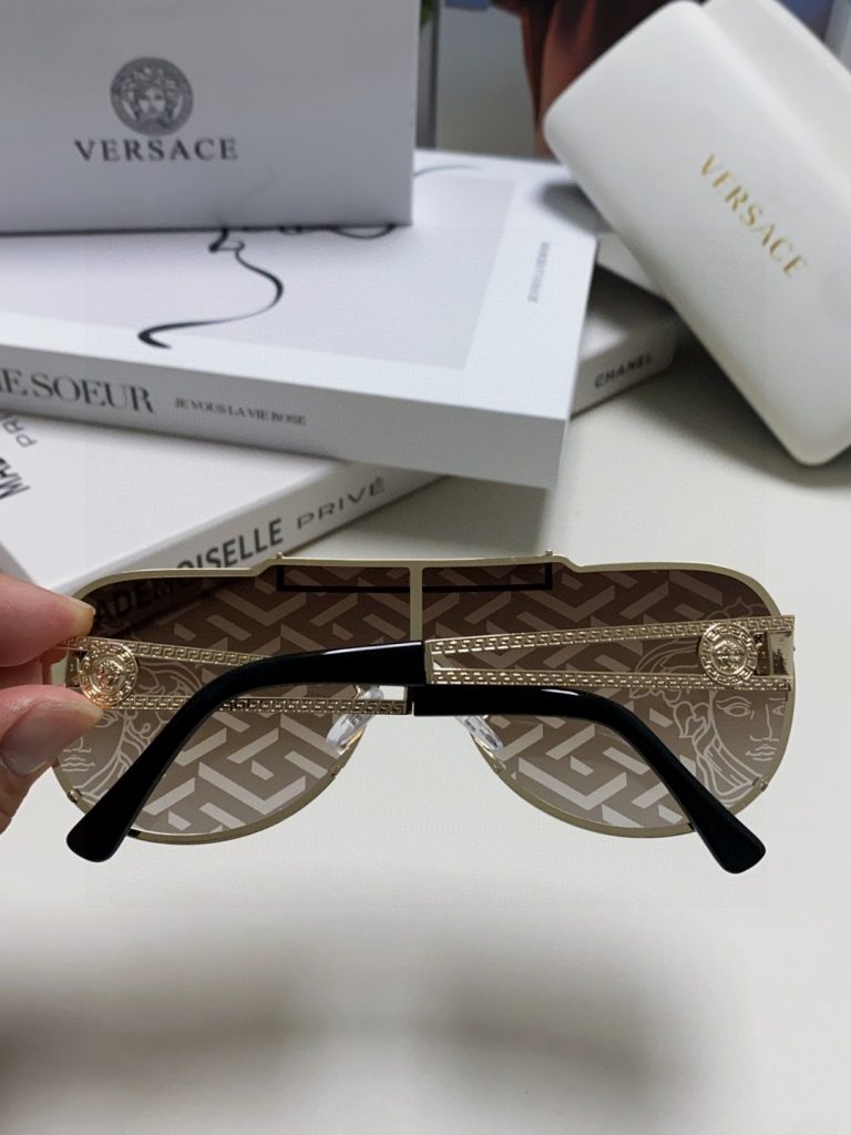 VERSACE ヴェルサセ メガネ型サングラス 2024年新作 フレームにロゴとメデューサの頭像 メンズ レディース 男女兼用 サングラス 黒色 真茶色 水銀 ブラウン 31404 - 画像 6