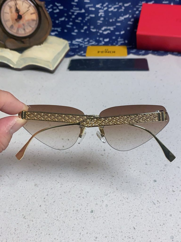 FENDI フェンディ サングラス フレームレス猫目 レディース イタリア製 高級感 ブラウン 多色展開 - 画像 8