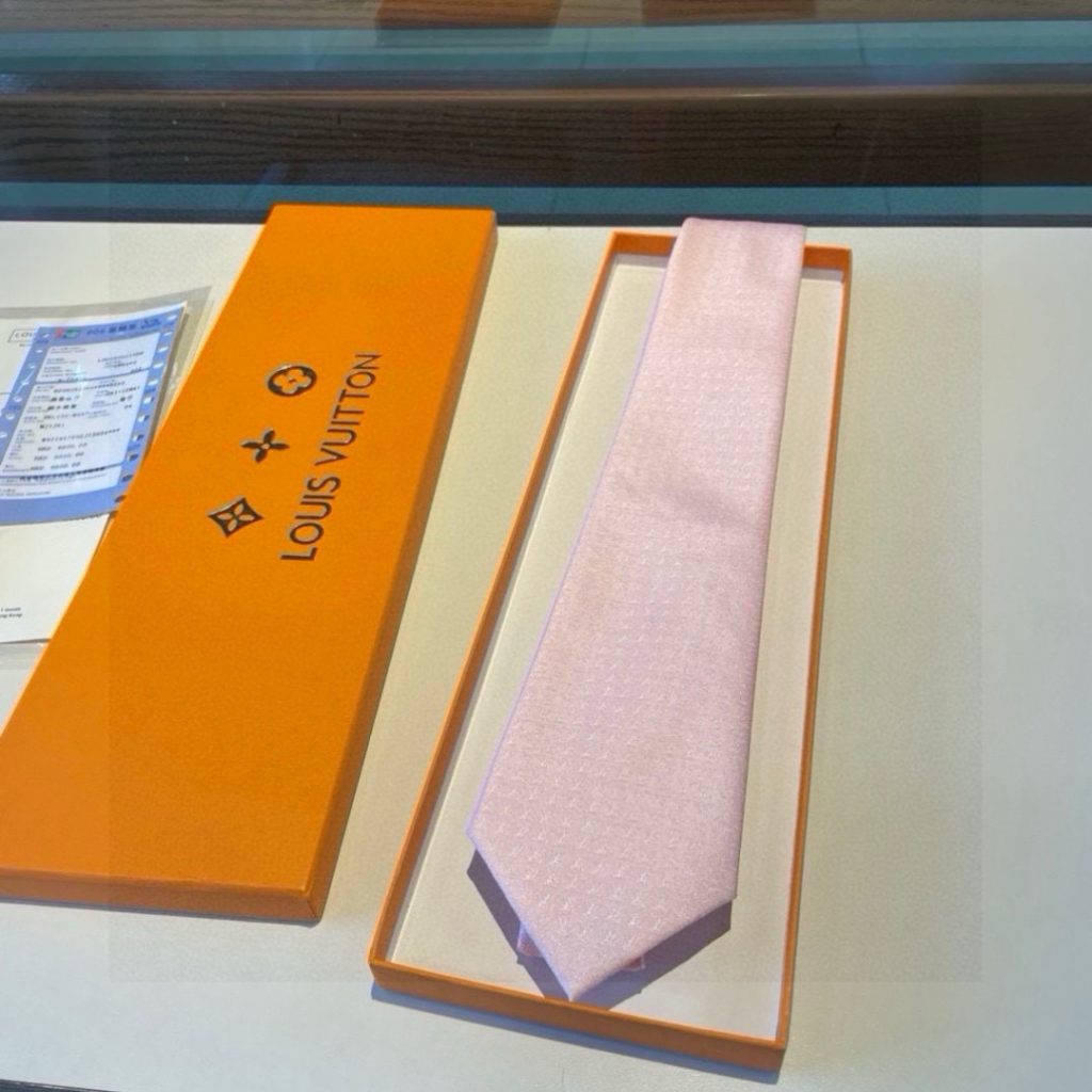 LV柄 ネクタイ ルイヴィトン調 結婚式 ホスト 衣装 高級シルク調 光沢 パステルピンク - 画像 3