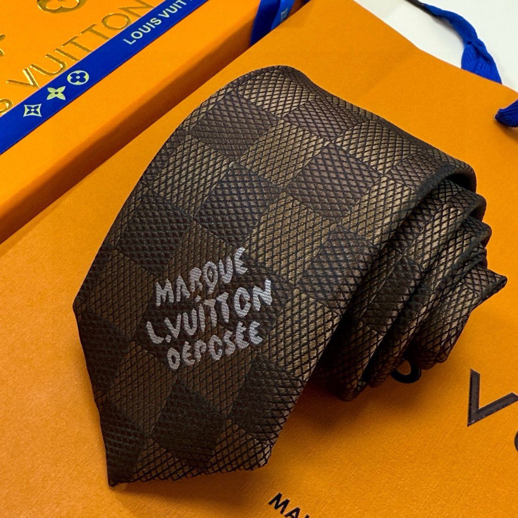 日常で使いやすいLOUIS VUITTONのその他を写真で確認