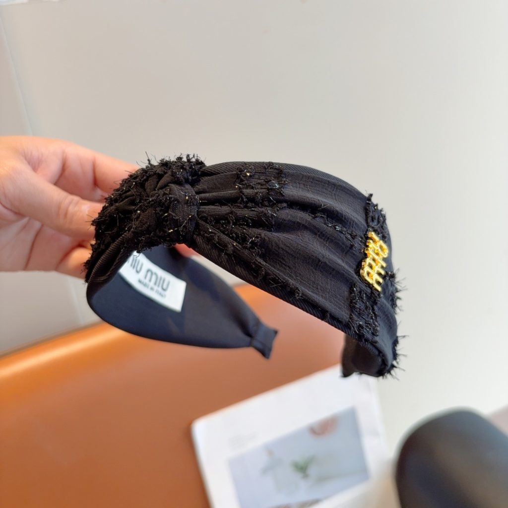 MIU MIU ミウミウ ヘアバンド フラットヘアバンド ファッション ブランド シルク ブラック ベージュ 全2色 - 画像 5