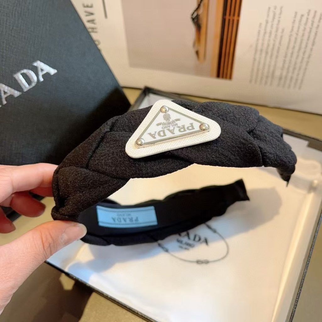 PRADA プラダ ヘアバンド ブラック プラダ風 ファッション ブランド オーバーサイズ 38字 - 画像 7