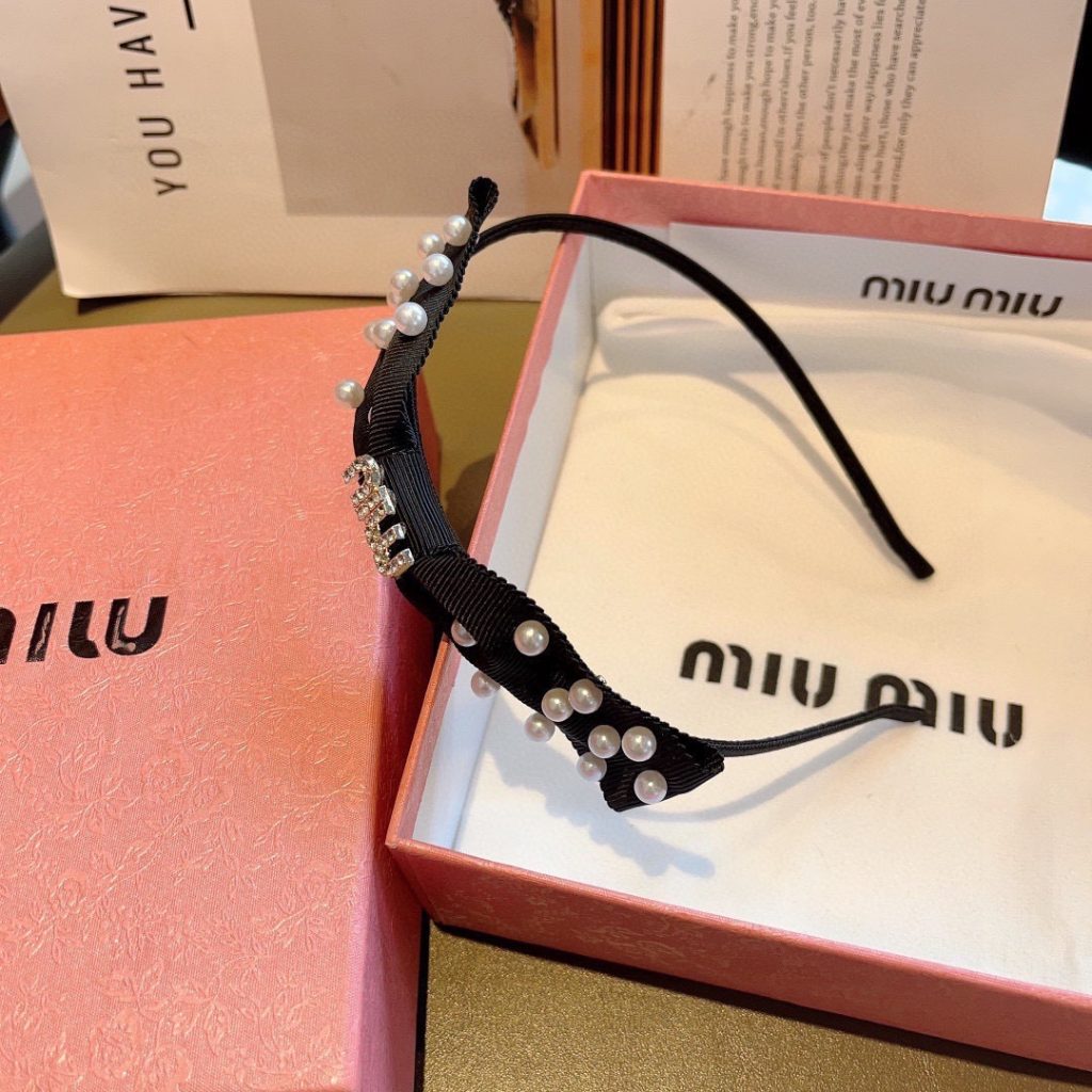 MIU MIU ミウミウ ヘアアクセサリー ピアス 豪華 ブランド ブラック 全1色 - 画像 6