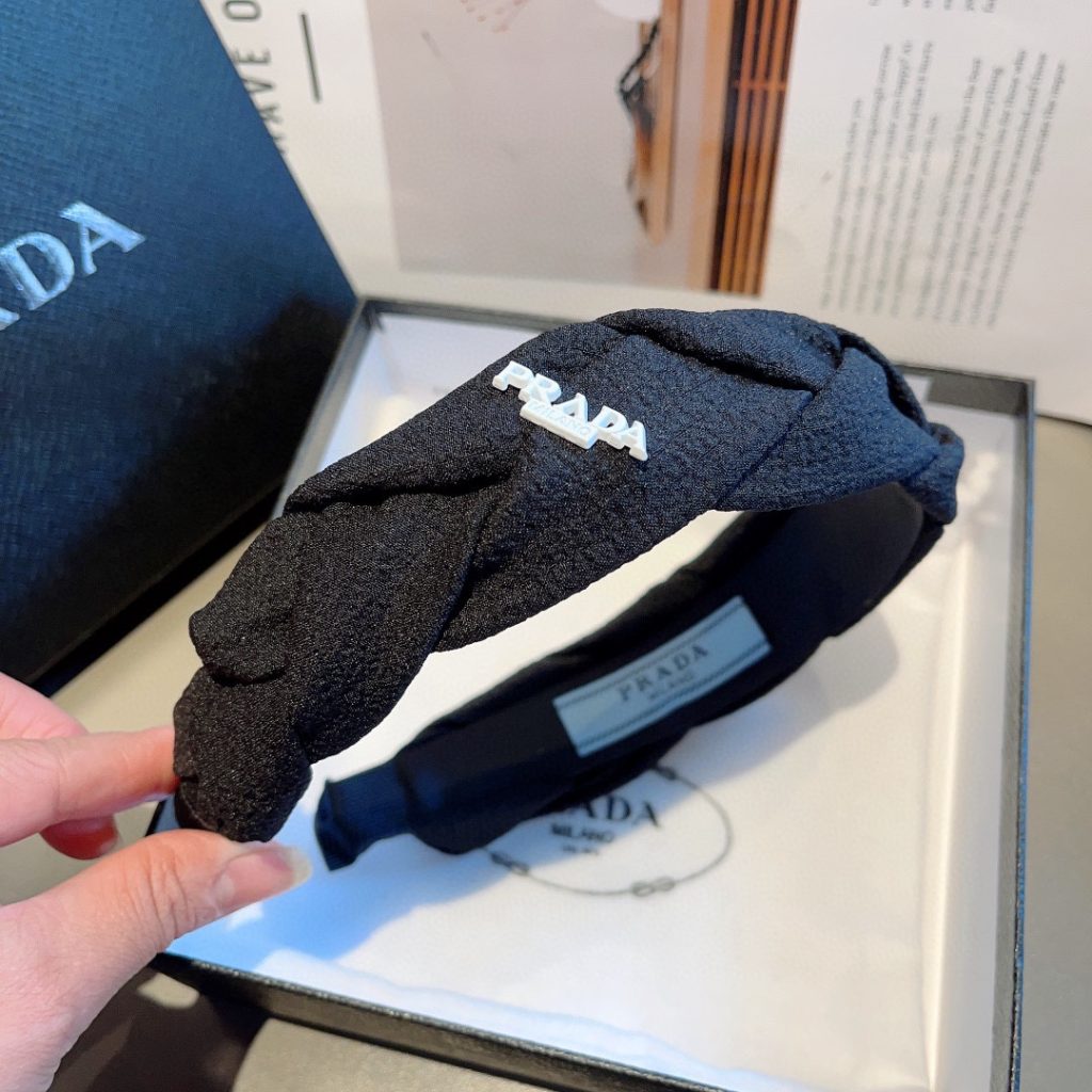 PRADA プラダ ヘアアクセ ファッション プラダ風 通勤 ブランド風 ブラック ホワイト 全2色 - 画像 6