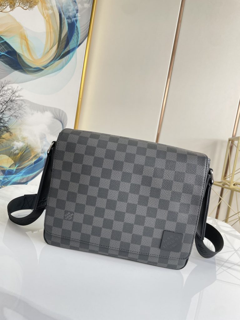 ルイ･ヴィトン Louis Vuitton バッグ｜旅行の日に写真で選び方を確認