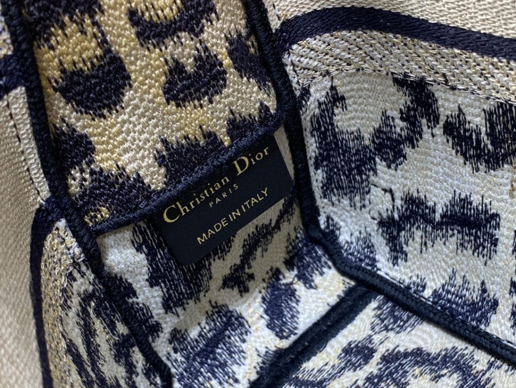 クリスチャン・ディオール　Christian Dior　Diorcamp　キャンプバッグ　ショルダーバッグ　ヒョウ柄　エンブロイダリー　バッグ　レディース - 画像 7
