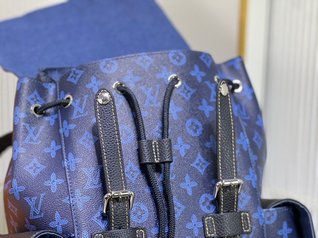 新品　ルイヴィトン　LOUIS VUITTON　クリストファー MM　リュックサック　バックパック　フォールコレクション　メンズバッグ - 画像 7