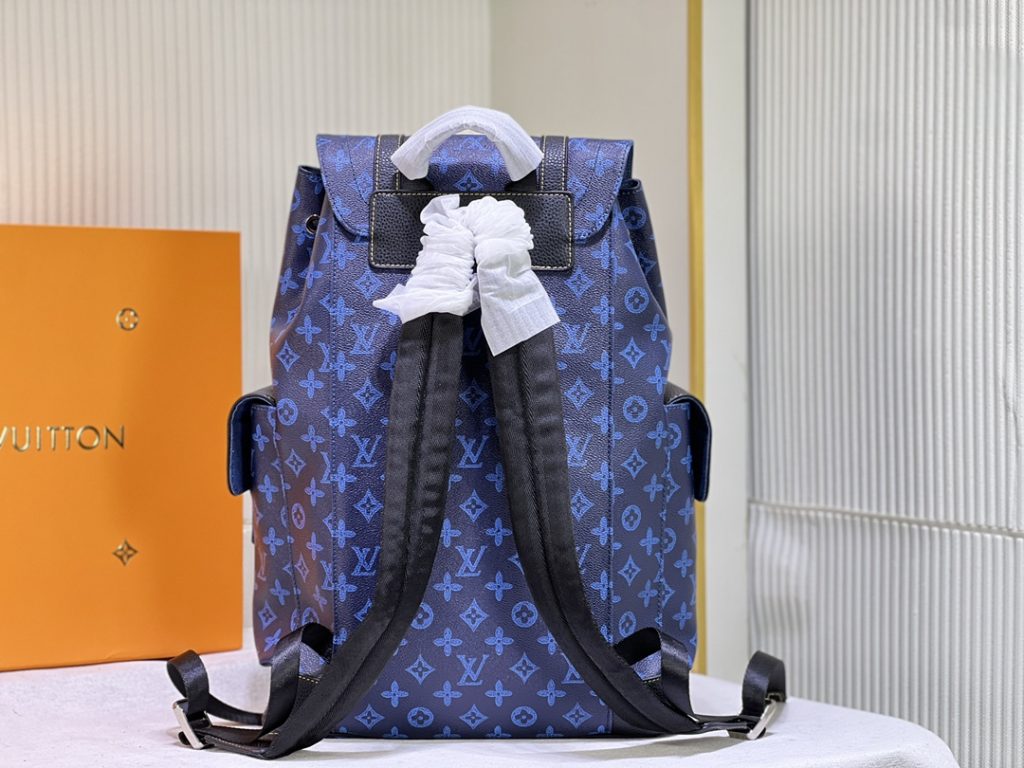 新品　ルイヴィトン　LOUIS VUITTON　クリストファー MM　リュックサック　バックパック　フォールコレクション　メンズバッグ - 画像 4
