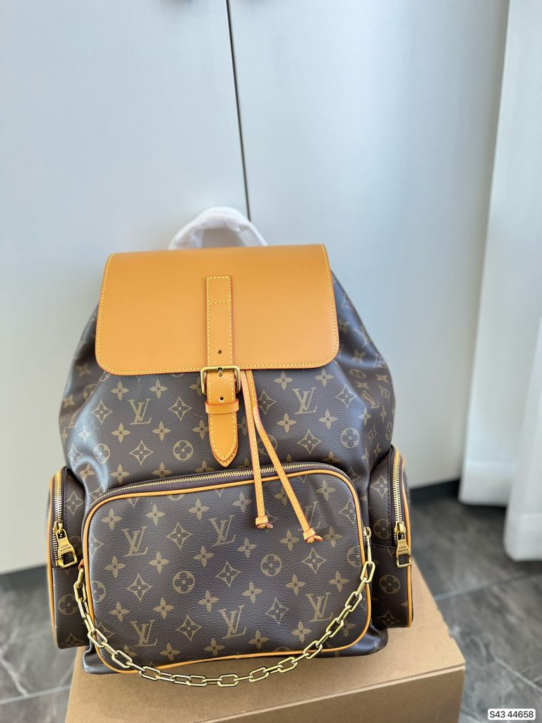 ルイヴィトン　LOUIS VUITTON　ヴィトン バッグ　リュック　モノグラム　トリオ・バックパック 　バックパック　ブラウン - 画像 2