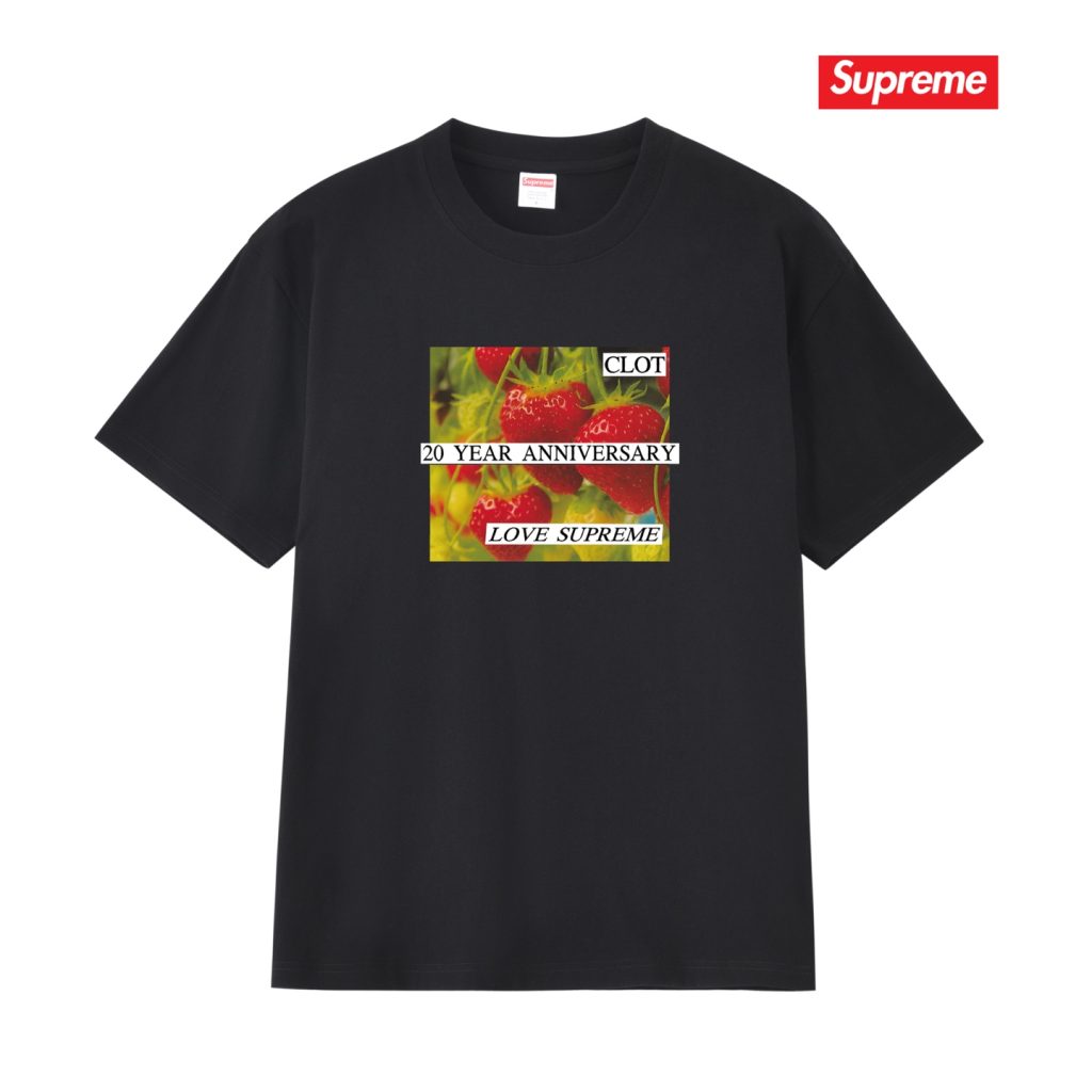 街歩きで使いやすいブランドアイテムのTシャツを写真で確認