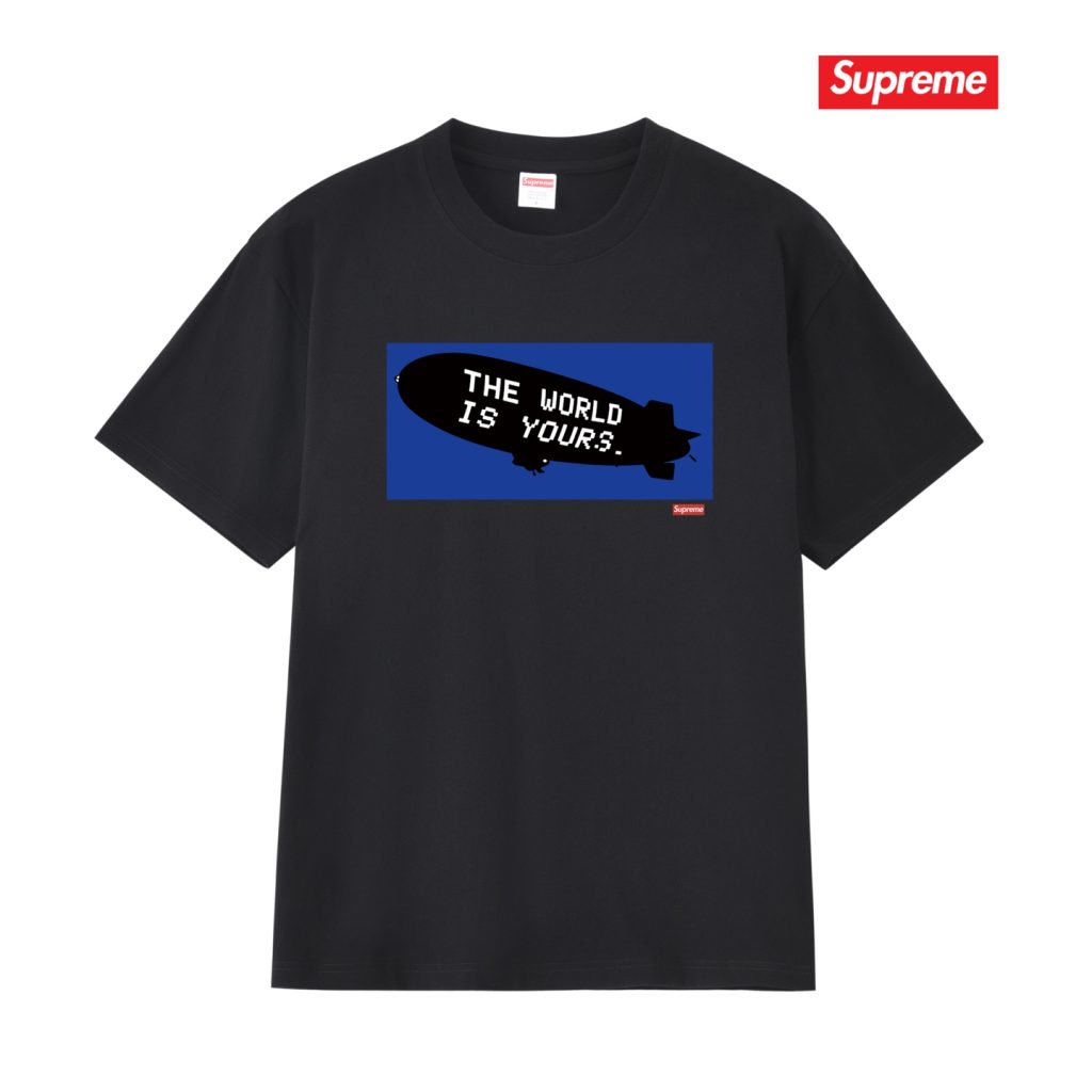 街歩きで使いやすいブランドアイテムのTシャツを写真で確認