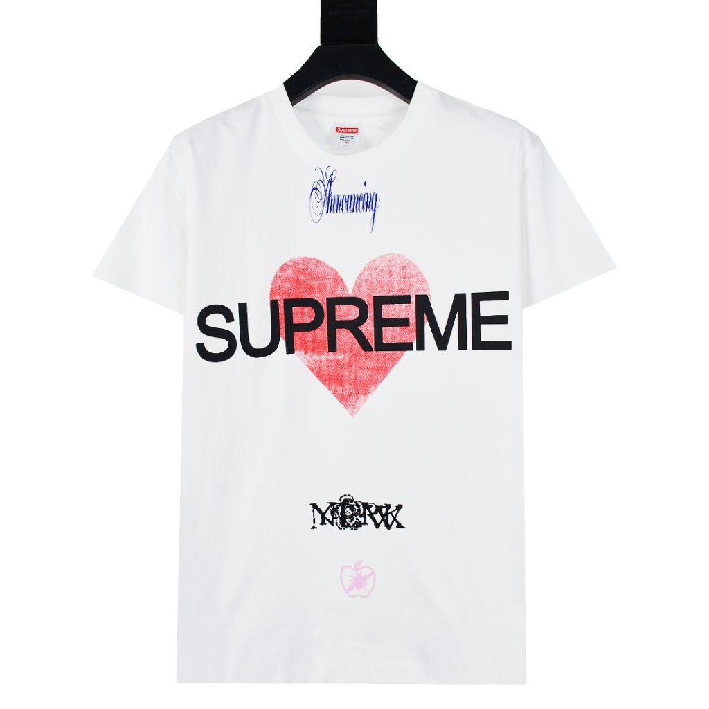 SUPREME スーパークリア ロゴTシャツ 本革 通勤 通学 全2色 ファッション｜仕事帰りに毎日に合わせるポイント